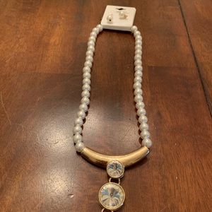 Costume jewelry white pearl matching earrings